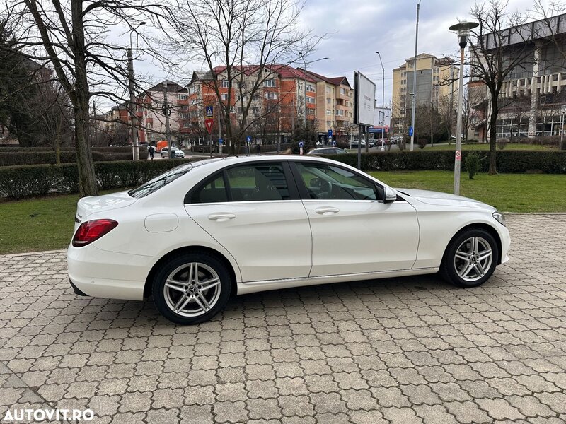 Mercedes-Benz C 220
